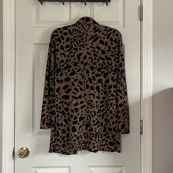 NWT Cheetah Print Cardigan - Picture 3 of 6